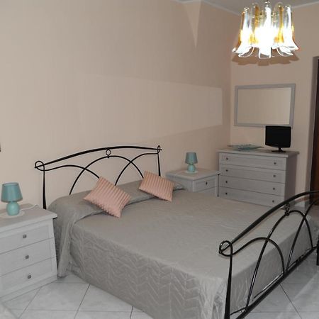 Casa Vacanze Il Nespolo Catania Exterior photo